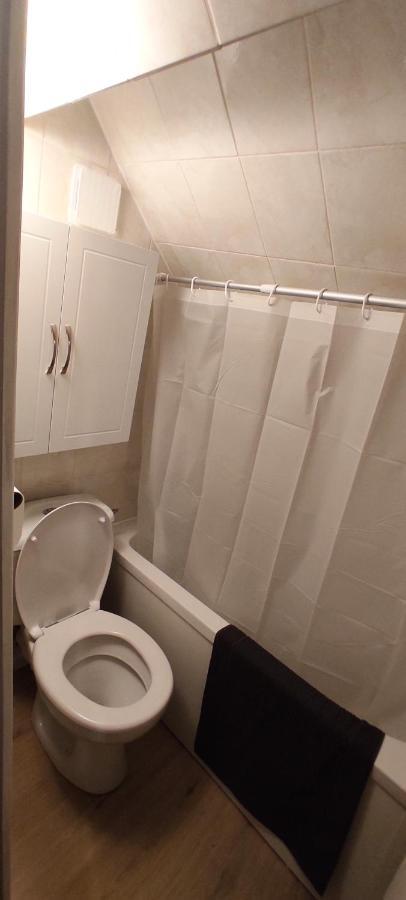 Appartement Cosy Plein Centre Conches-en-Ouche 外观 照片