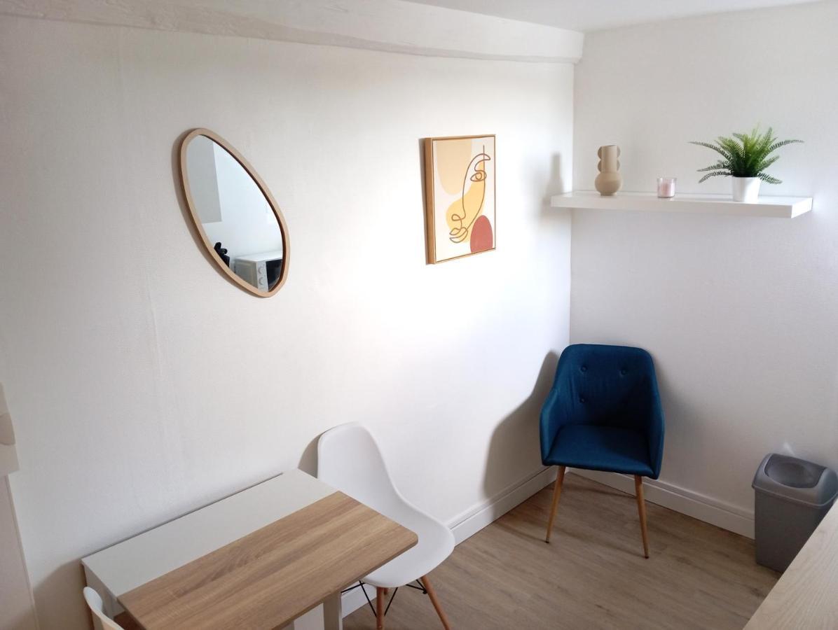 Appartement Cosy Plein Centre Conches-en-Ouche 外观 照片