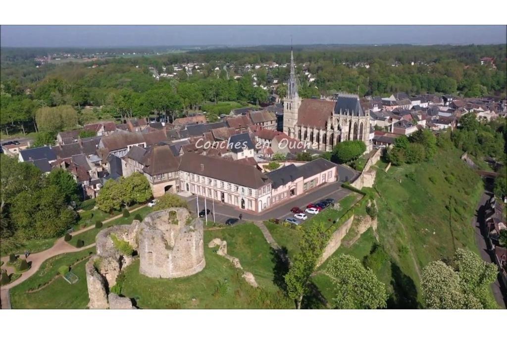 Appartement Cosy Plein Centre Conches-en-Ouche 外观 照片